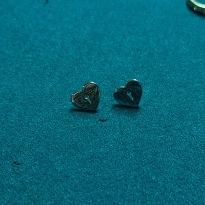KARL LAGERFELD keyhole heart stud earrings